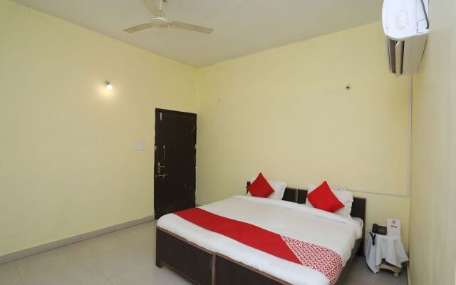 OYO 17277 Dhotre Marriage Garden