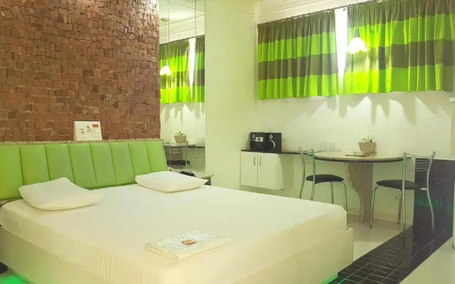 L'acqua Motel Express