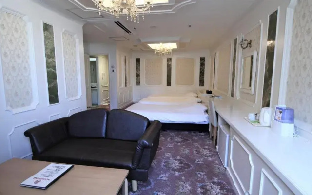 Royal Hotel Shinokubo