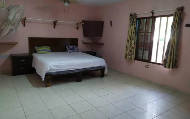 Casa M&P: Casa Amplia cerca del mar de Chelem