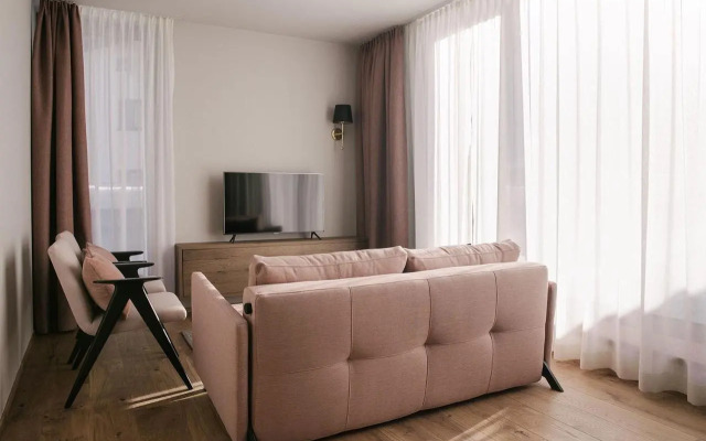 Omaela Apartments