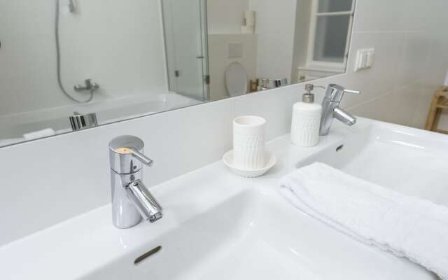 Senator Suite Stephansplatz by Welcome2Vienna