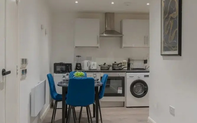 2br-sleeps5-citycentre-ws98