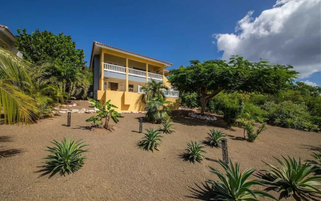 Tropical Twilight Haven Unwind in Style