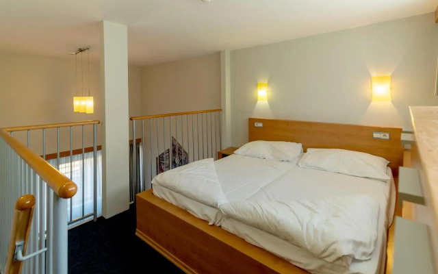 Hotel AquaCity Seasons