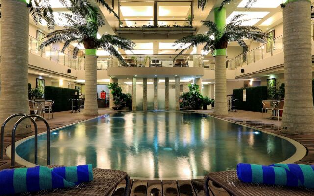 Collection O 14 Sun Boutique Hotel