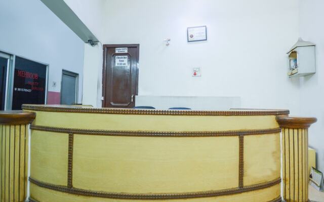 SPOT ON 36686 Hotel Om Shanti Palace