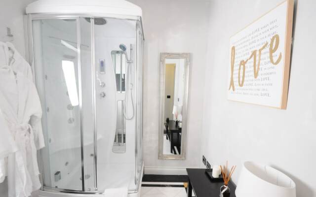 Suite Spagna 29 Luxury Apartment Spanish Steps View