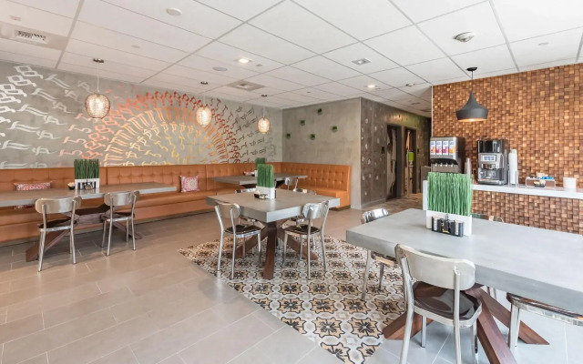 Lexen Hotel North Hollywood