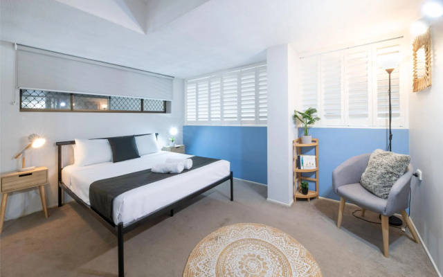 Whitsunday Terraces Hotel Airlie Beach – Guest Rooms – Airlie Beach