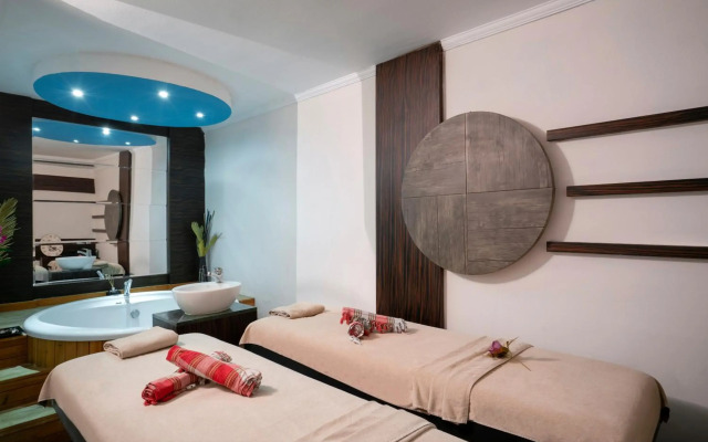 İz Flower Side Beach Hotel