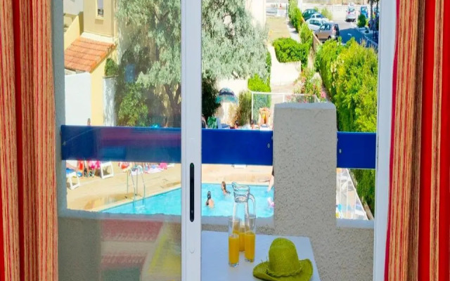 Les Flots Bleus - INH 34061