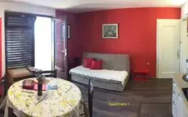 One-Bedroom Apartment in Banjol
