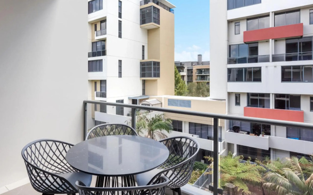 Meriton Suites Waterloo