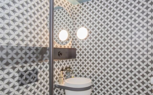 Liiiving - Ribeira Design Apartment