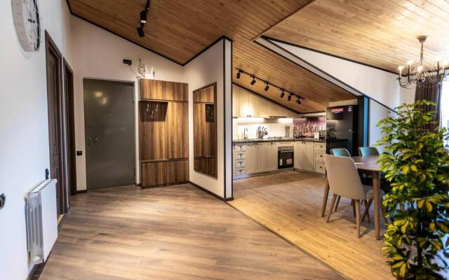 3BR apt w huge terrace & magnificent views