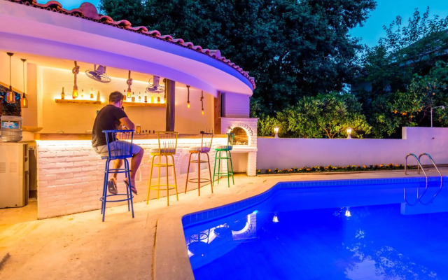 Calypso Cozy Suites
