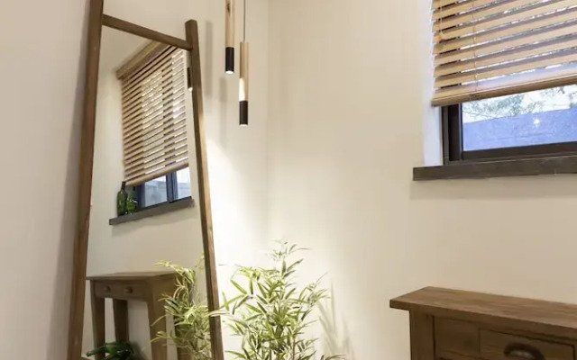 AirTLV Sirkin Apartment