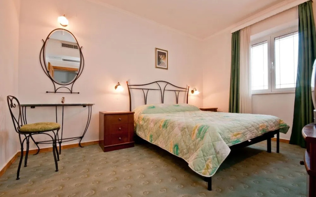 Barba Petra Dvori Apartments