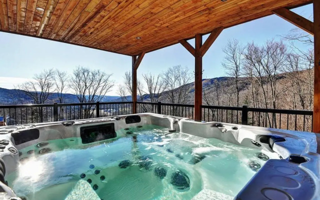 Blanc 28 - Les Chalets Alpins, Stoneham