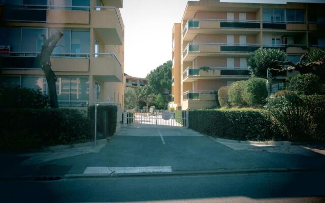 Appartement Bormes-les-Mimosas, 2 pièces, 4 personnes - FR-1-610-58