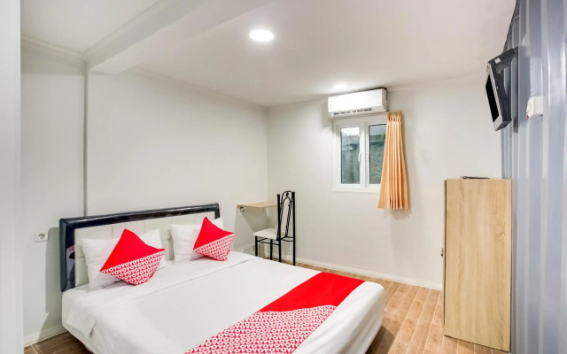 OYO 3300 Nadjara Residence Syariah