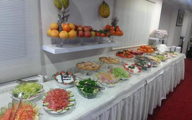Anya Suit Otel
