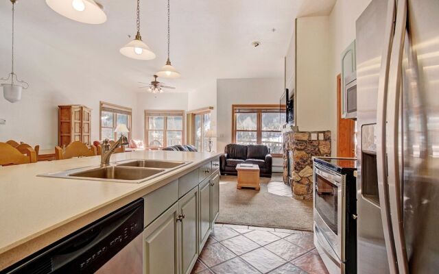 5983 Hidden River Lodge 3 Bedroom Condo by RedAwning