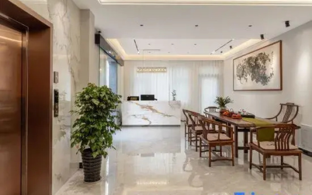 Zijingge Homestay (Hongwan Scenic Area Branch)