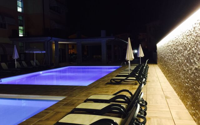 Green Park Hotel