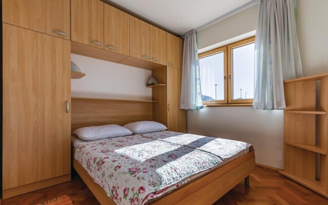 Beautiful Home in Medulin With Wifi and 2 Bedrooms