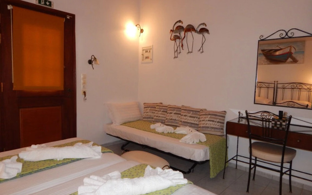 Tinos Suites & Apartments