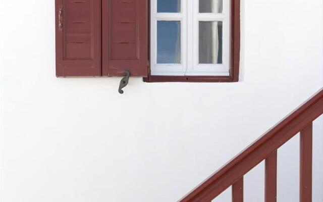 Alana Mykonos