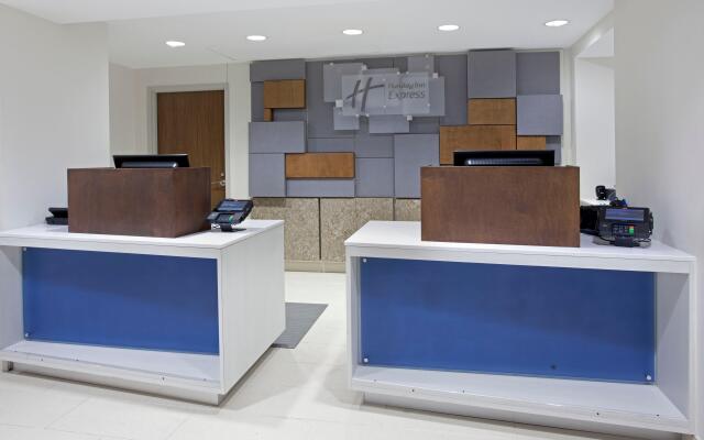 Holiday Inn Express & Suites Austin Downtown - University by IHG