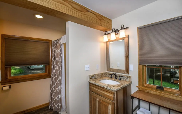 Arbutus Trail 3 Bedroom House