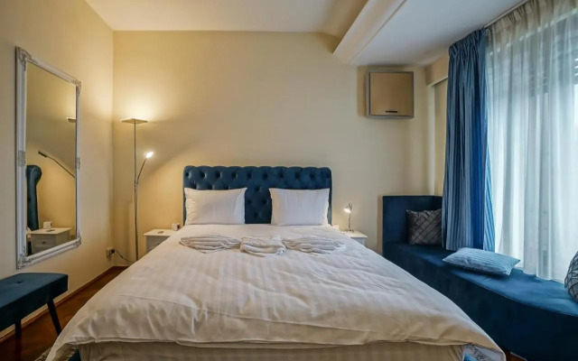 Lovely - 3 Bdr. Serviced Apartment In Old Town