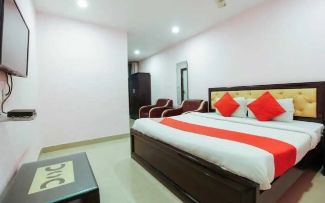 iROOMZ Hotel Diamond Park