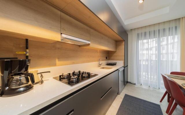 Sleek and Central Apartment in Muratpasa