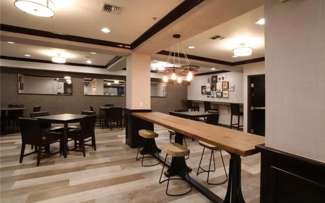 Oxford Suites Downtown Spokane