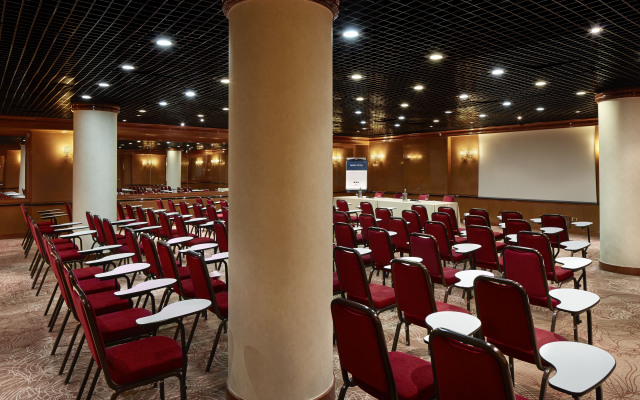 UNAHOTELS Scandinavia Milano Hotel