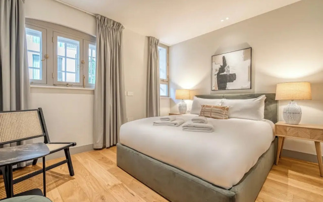 Luxury flats near Big Ben and London Eye