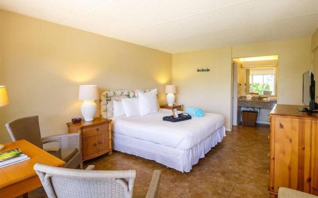 Naples Garden Inn