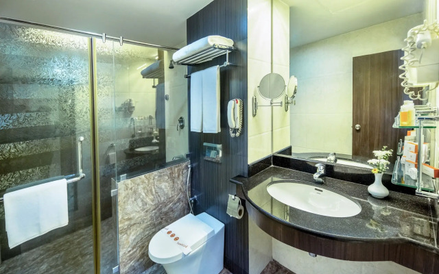 Pearl Grand By Rathna