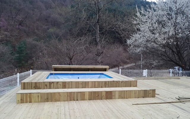 Hwaya Mountain Pension