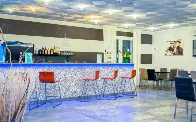 Hotel Etna