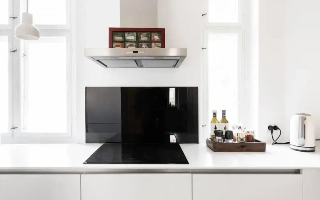 Dinesen Collection Condo by Royal Theatre