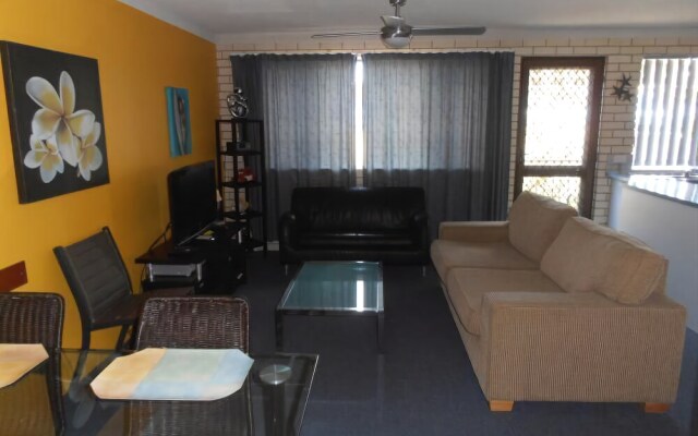 Beachside Court Holiday Apartments