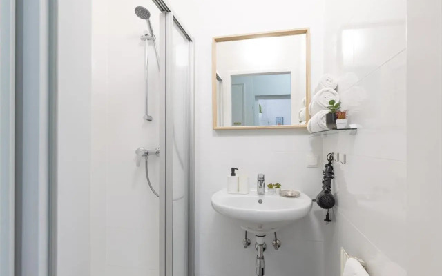 Yeshello Vienna Central Station Apartment