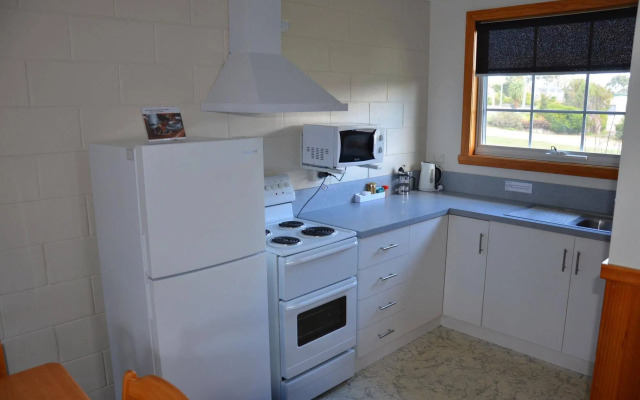 Castaway Holiday Apartments