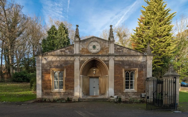 Rushton Hall Hotel & SPA